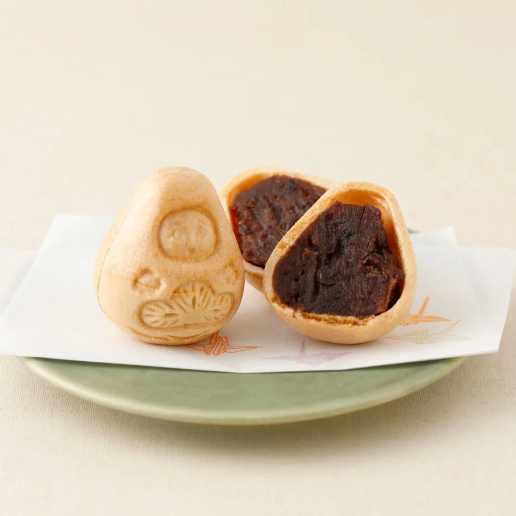 Character-shaped monaka from Urata in Kanazawa