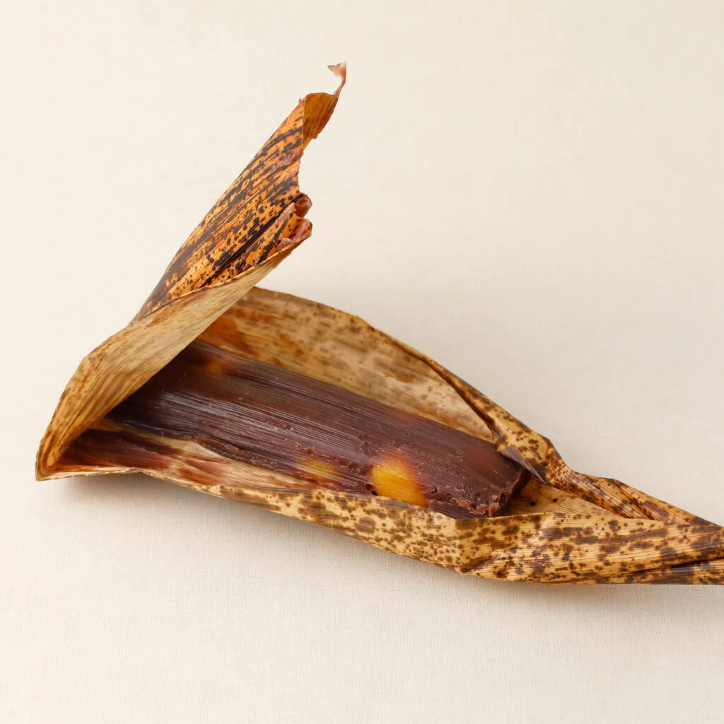 Tsukiyomi Yamaji, a steamed chestnut yokan