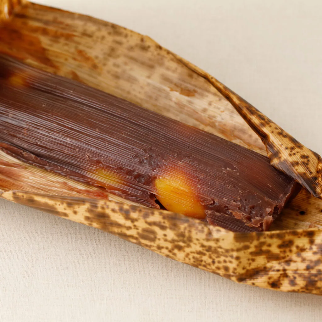 Tsukiyomi Yamaji, a steamed chestnut yokan