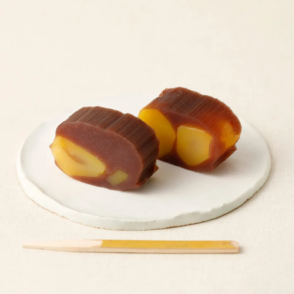 Tsukiyomi Yamaji, a steamed chestnut yokan